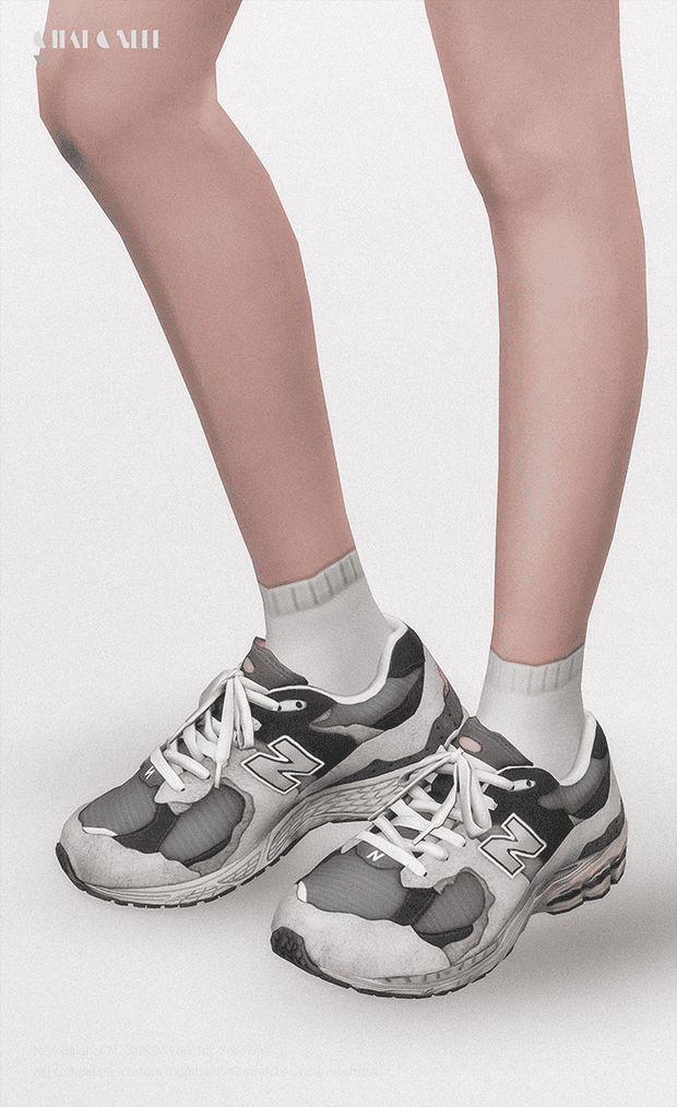 New Balance Low Top Sneakers