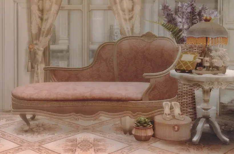 Cutie Victorian Loveseat