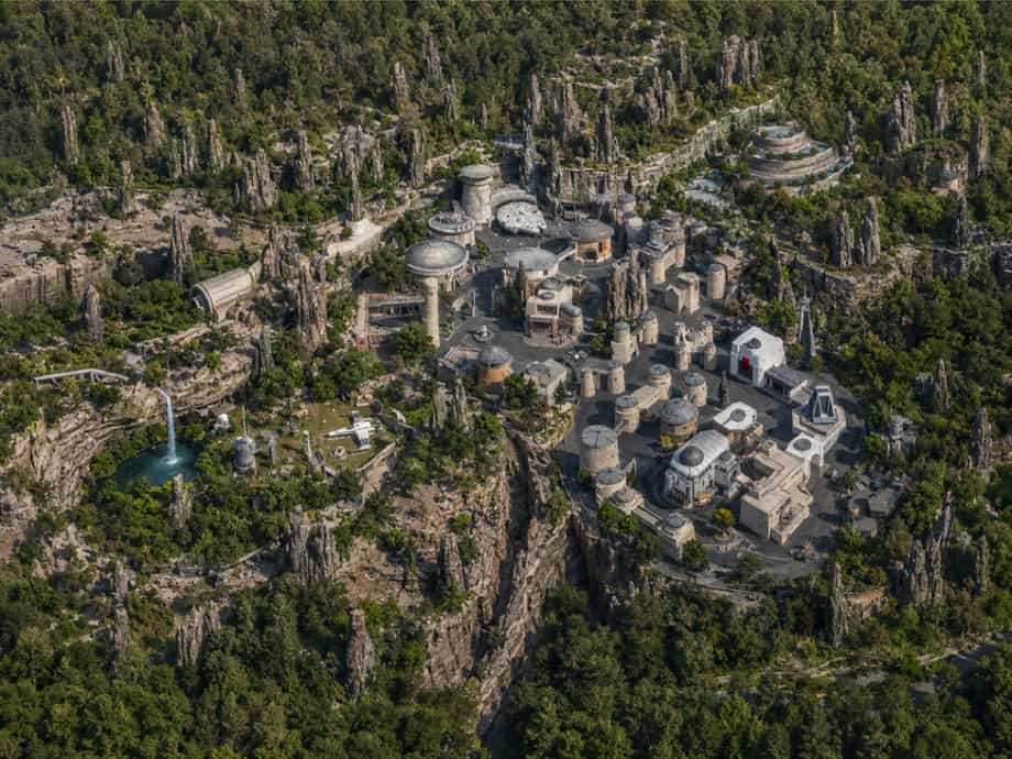 Batuu Reimagined Realistic Map Overhaul