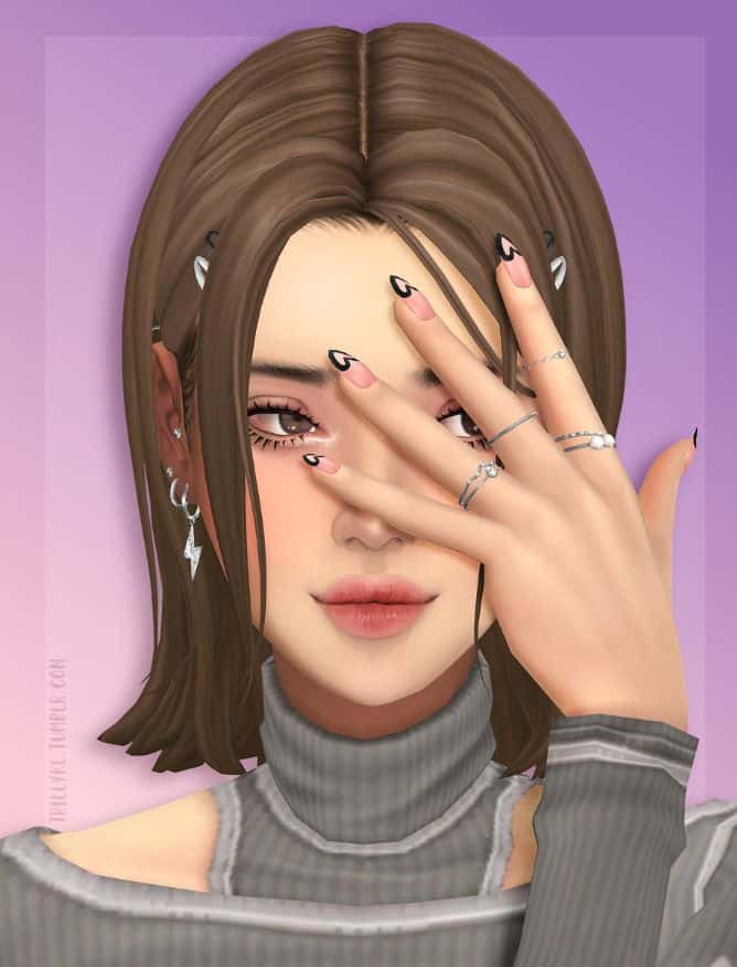 2 Heart Shaker Nails